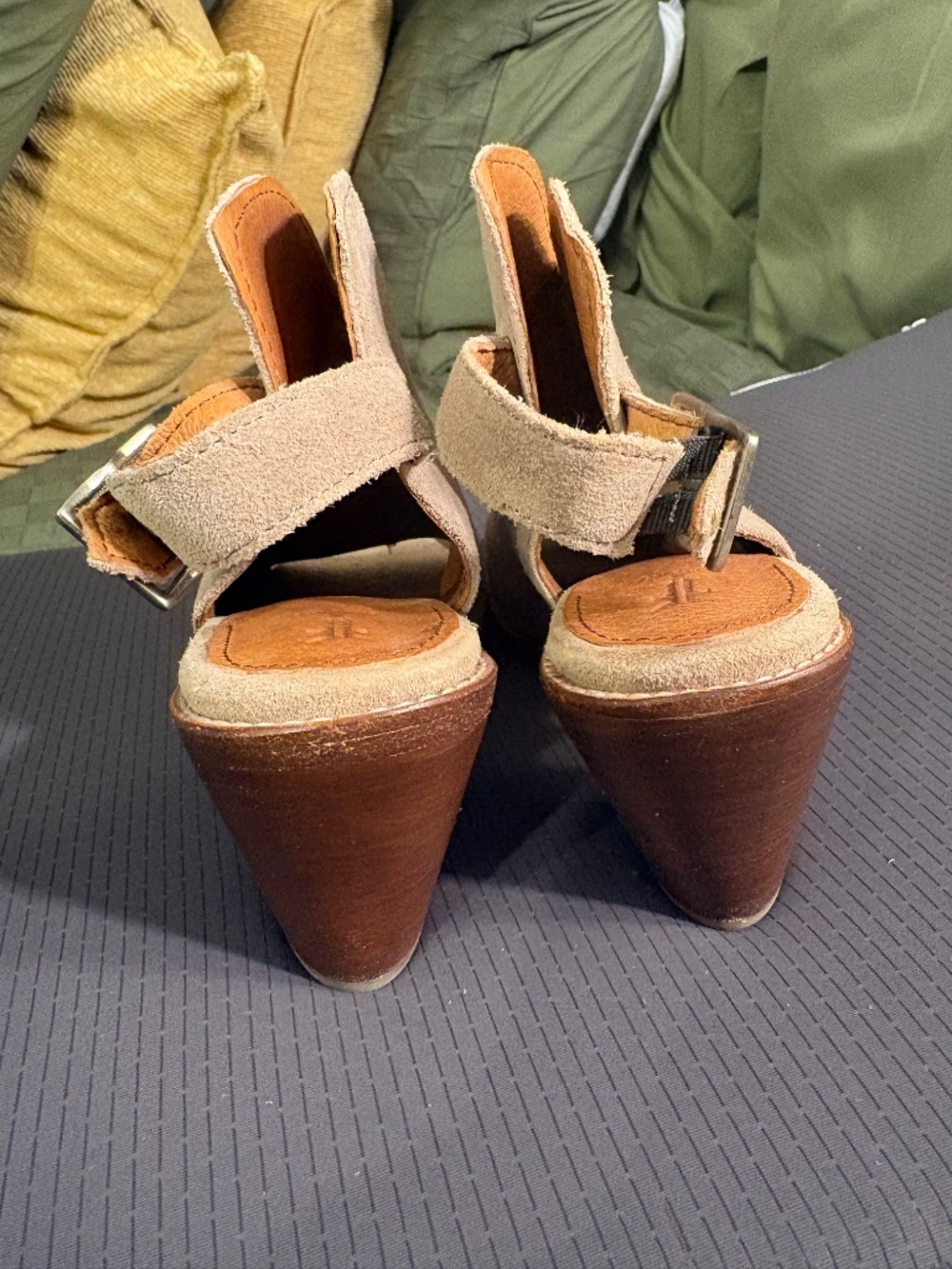 Frye Shoes - Picture 7 of 9
